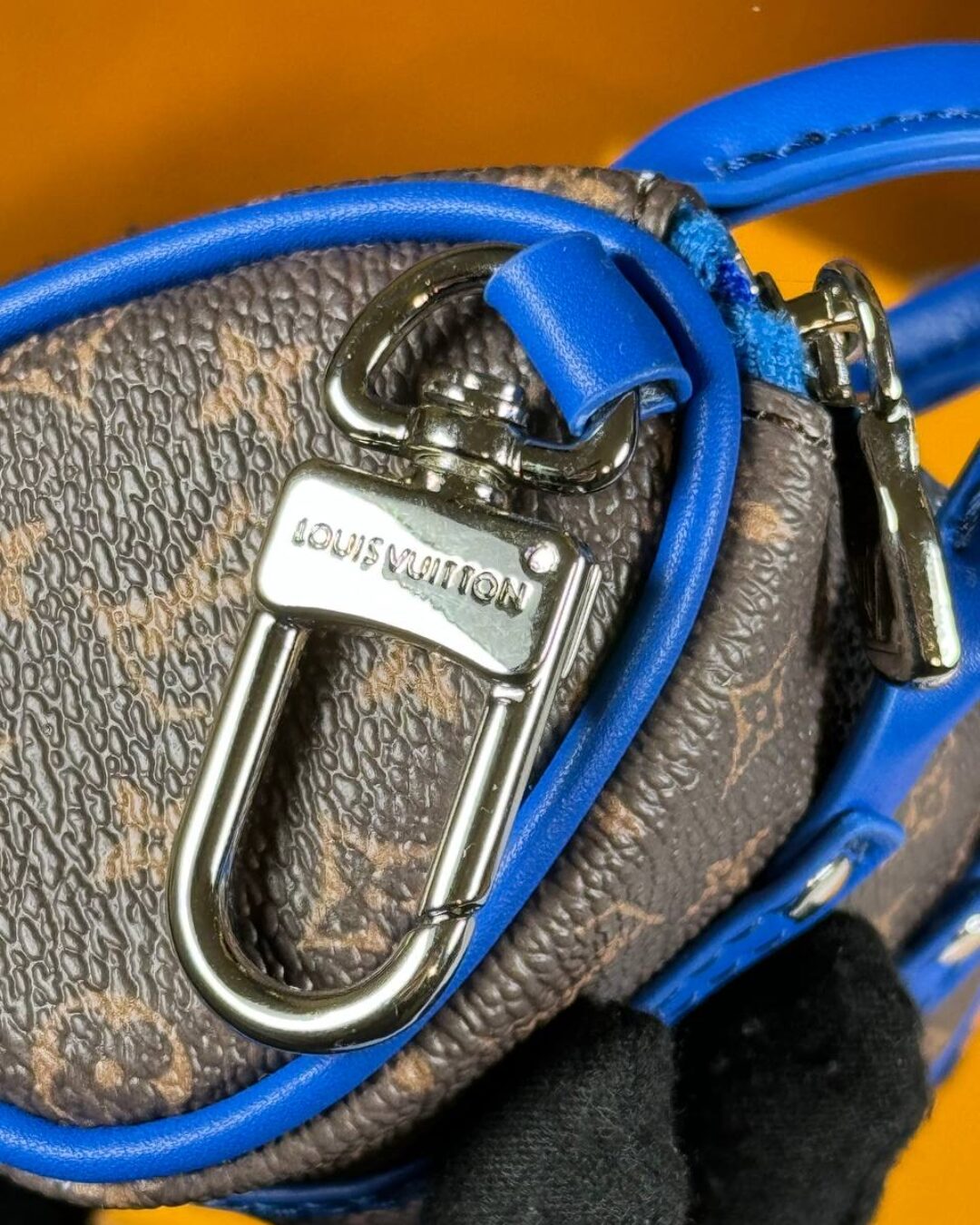 Ключница Louis Vuitton