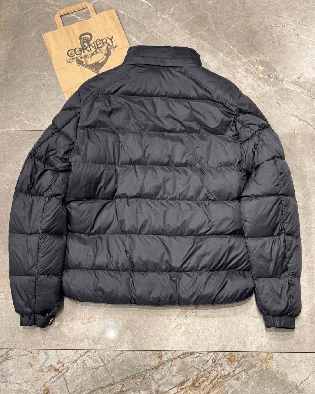 Пуховик Moncler