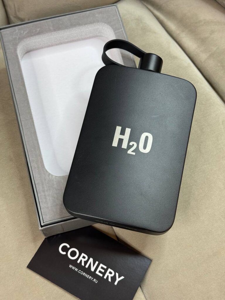 Фляжка для воды Balenciaga