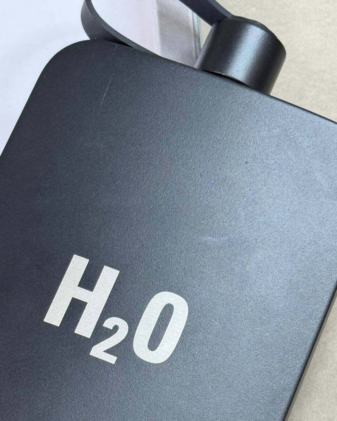 Фляжка для воды Balenciaga