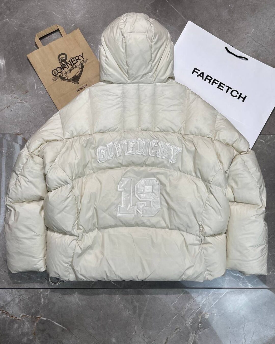 Пуховик Givenchy