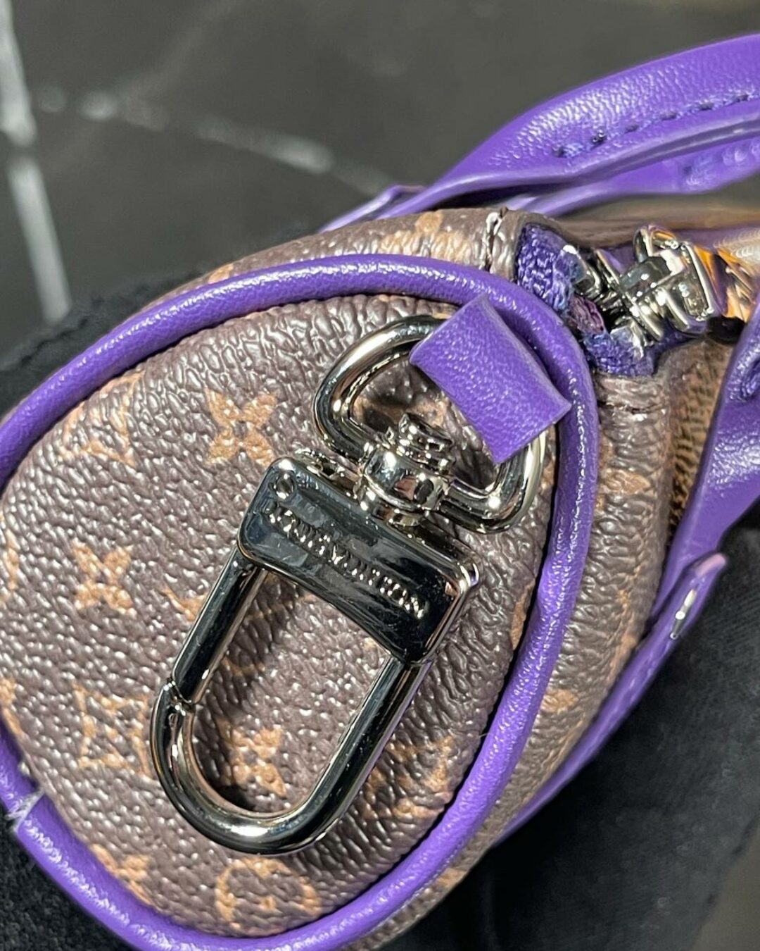 Ключница Louis Vuitton