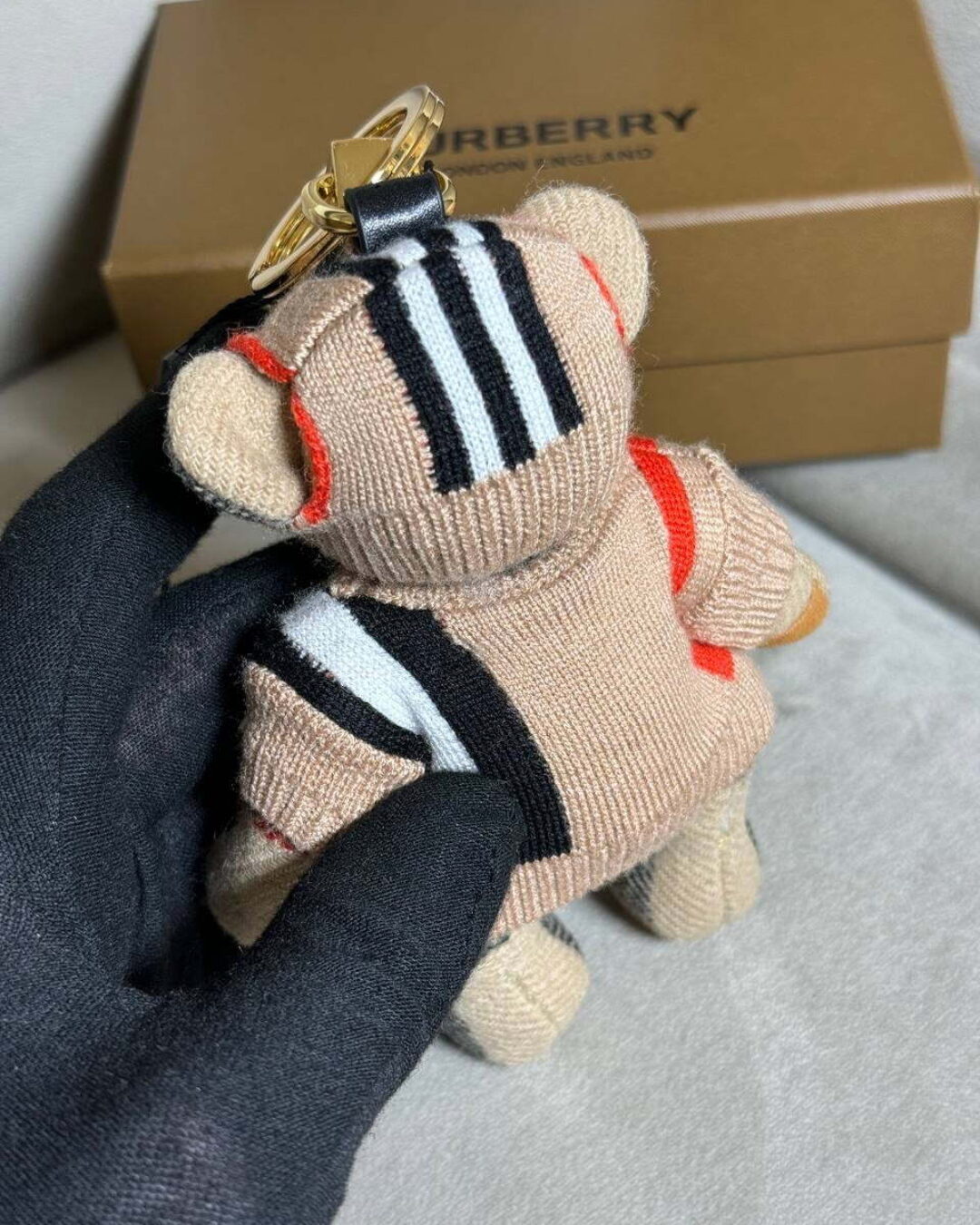 Брелок Burberry