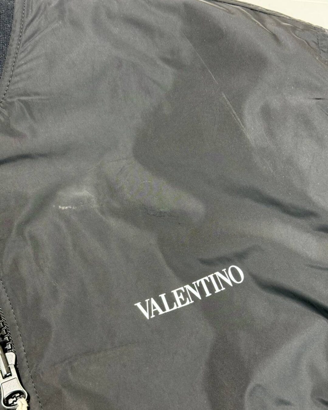 Бомбер Valentino