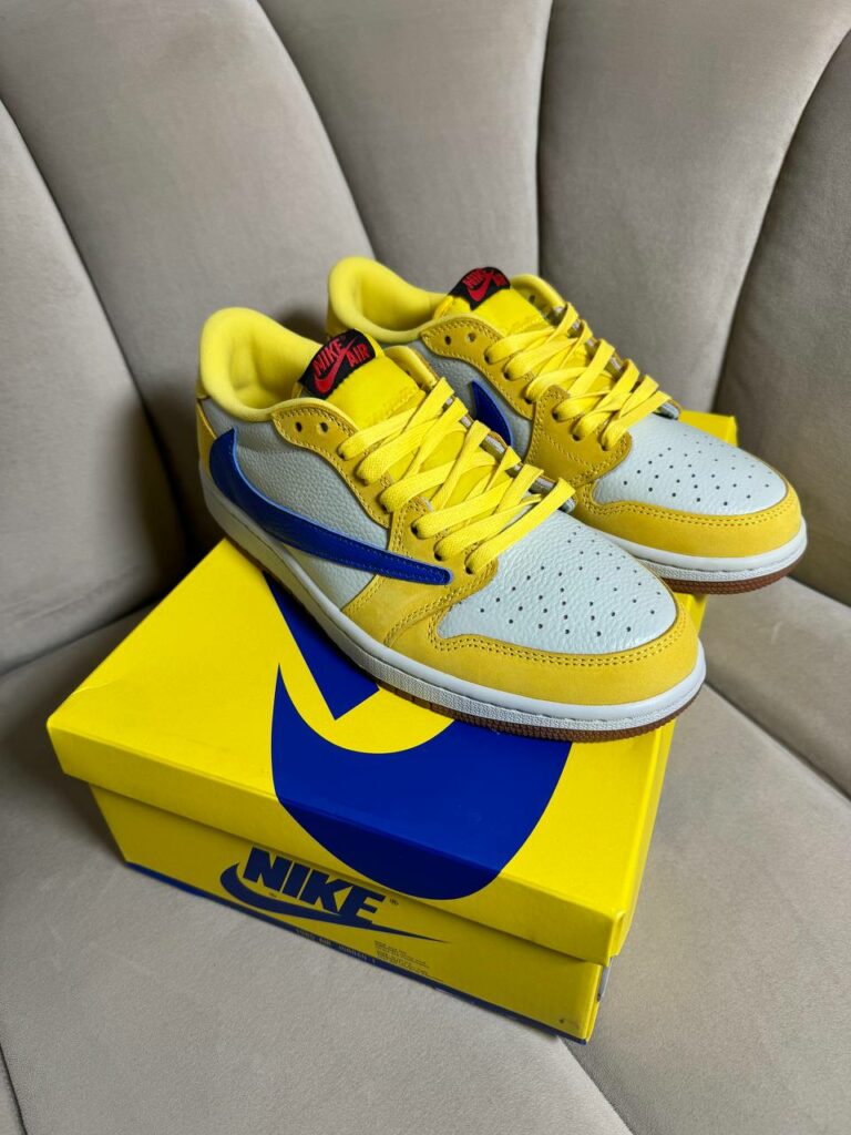 Кеды Travis Scott x Wmns Air Jordan 1 Retro Low OG SP Canary
