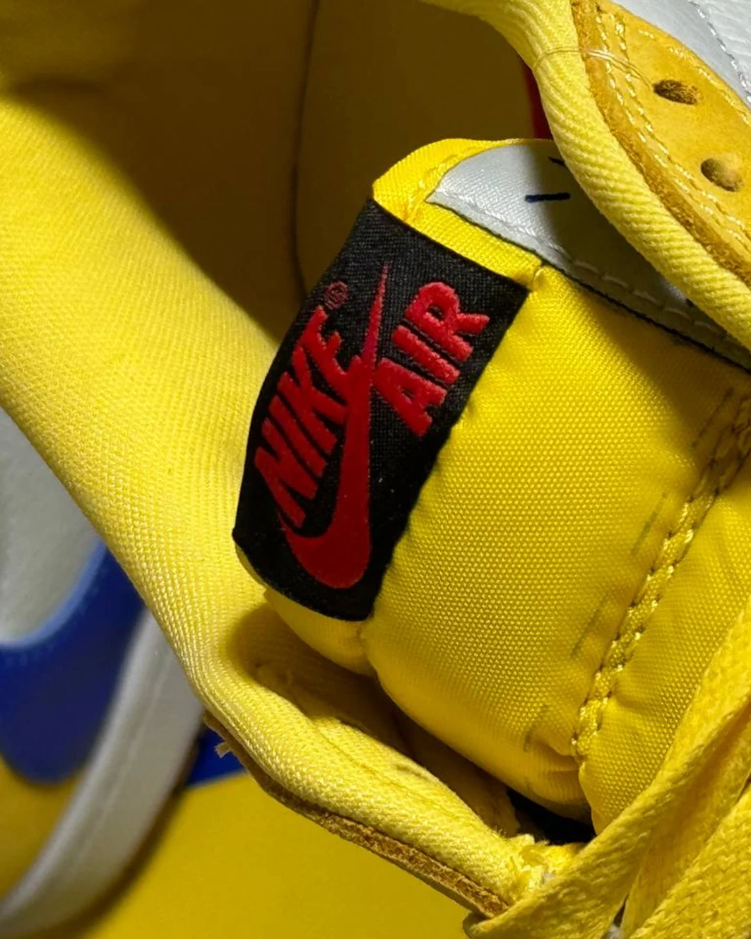 Кеды Travis Scott x Wmns Air Jordan 1 Retro Low OG SP Canary — фото 6