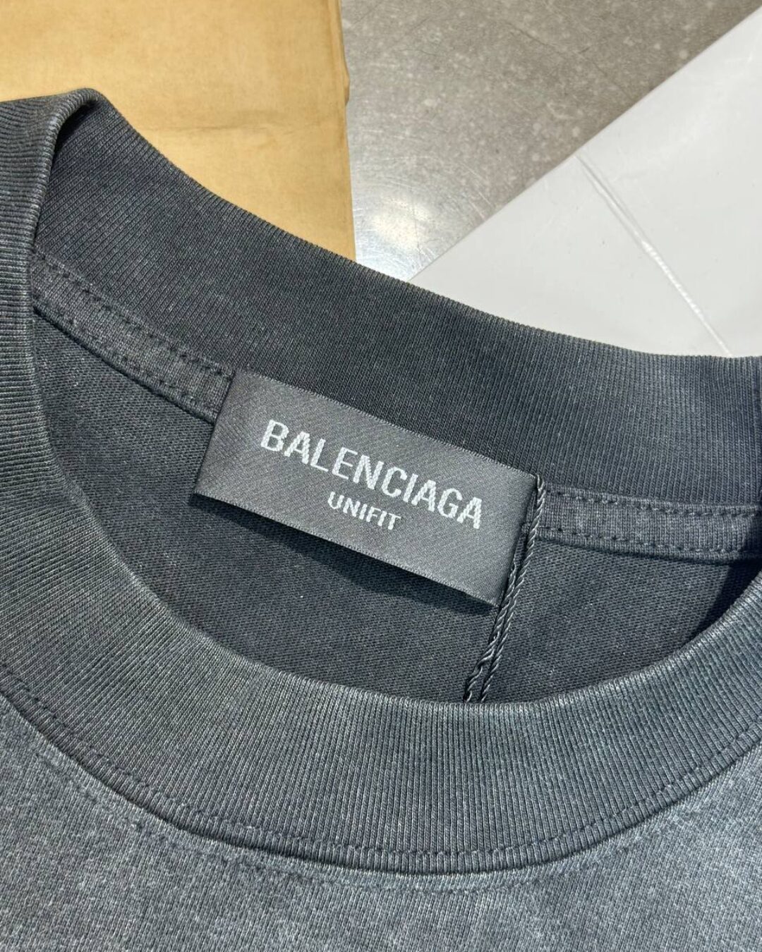 Футболка Balenciaga — фото 7