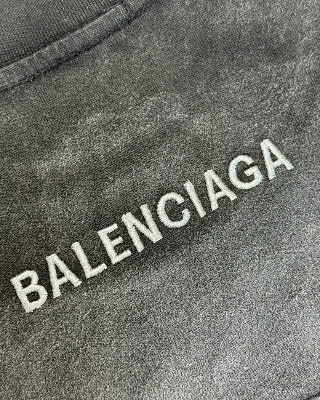 Футболка Balenciaga — фото 9