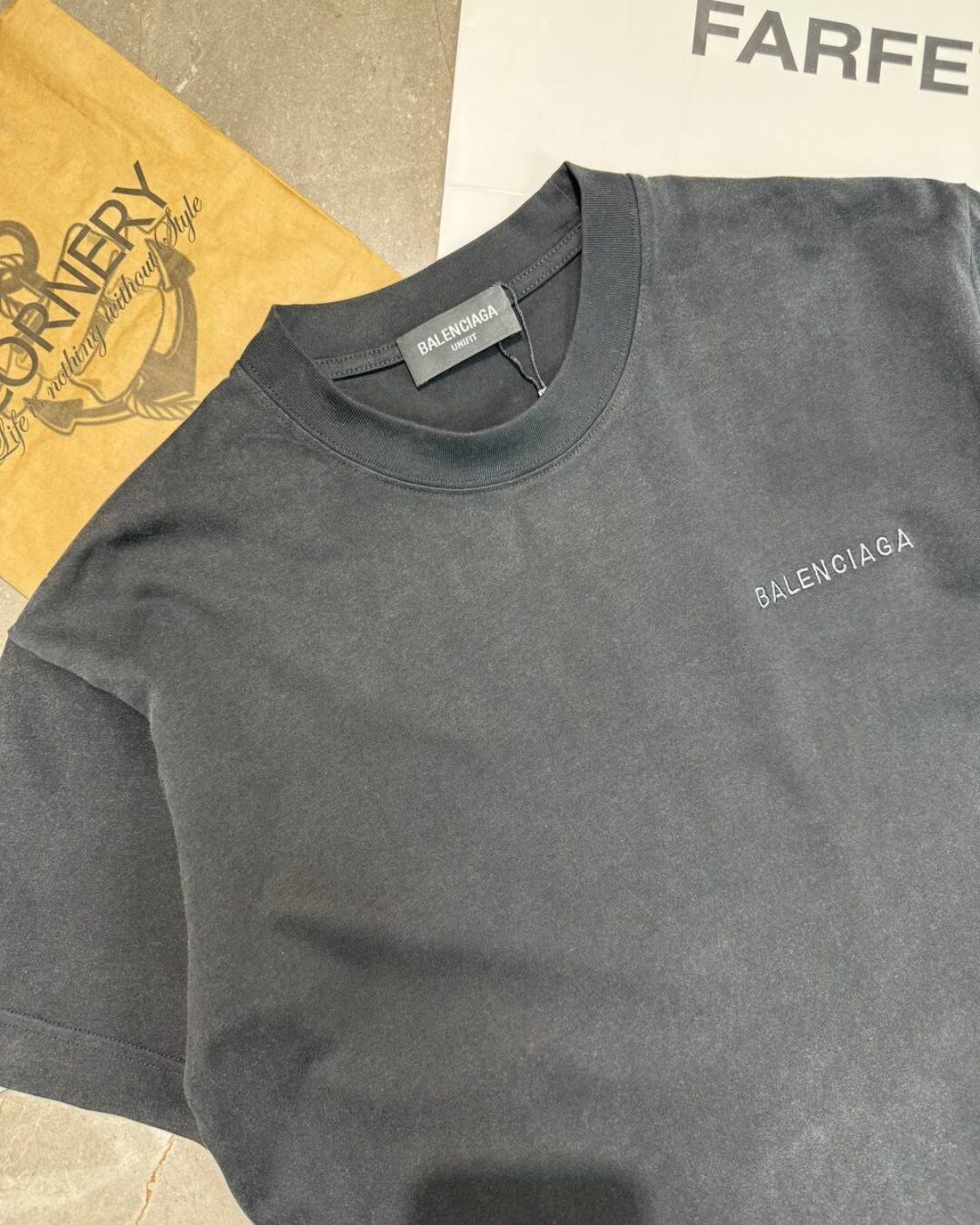 Футболка Balenciaga — фото 4
