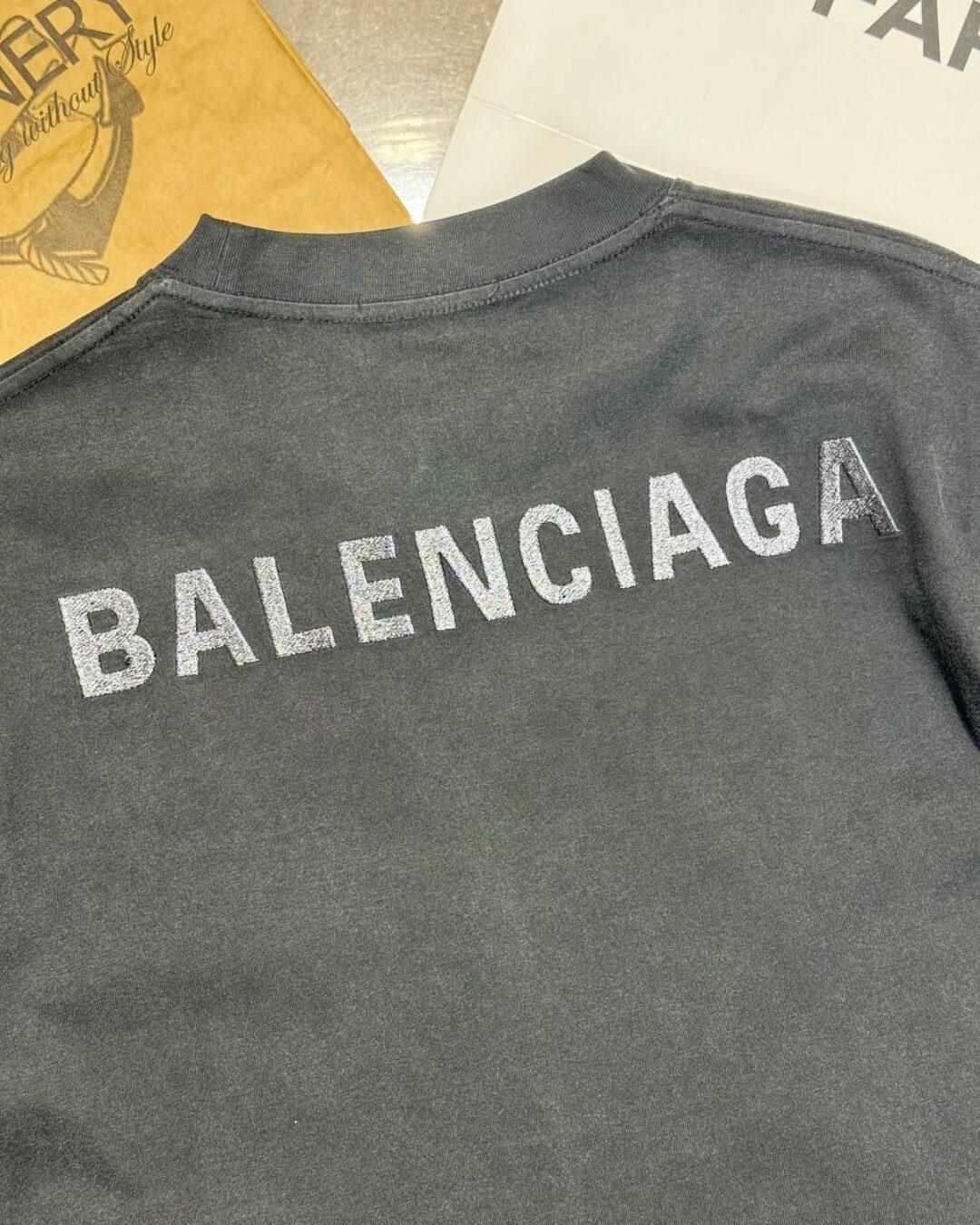 Футболка Balenciaga — фото 9
