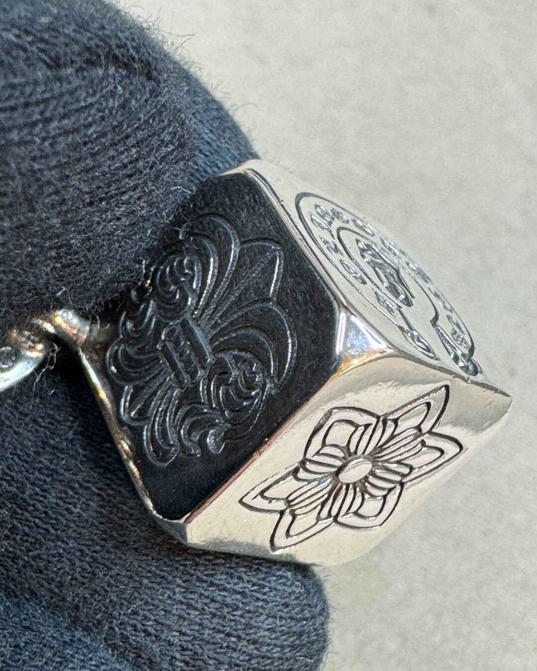 Колье Chrome Hearts