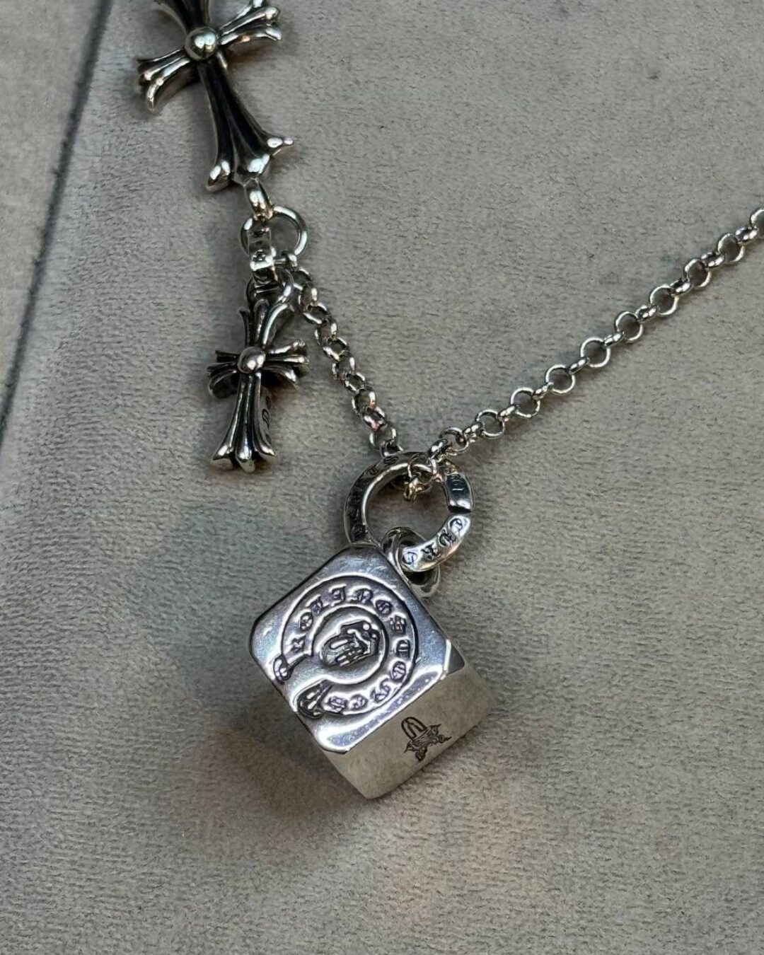 Колье Chrome Hearts