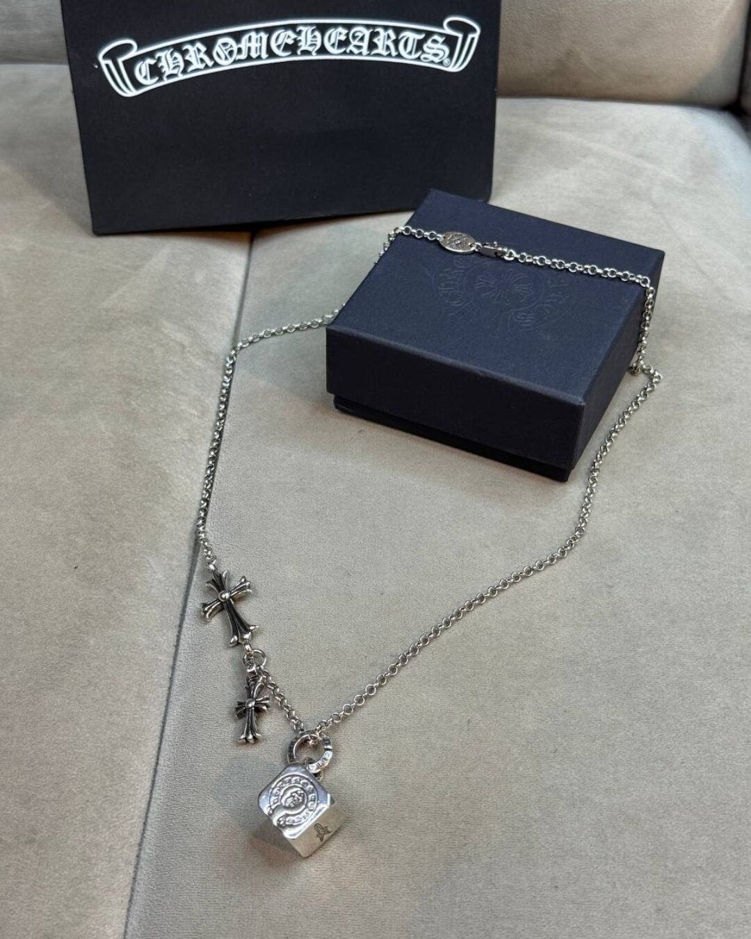 Колье Chrome Hearts