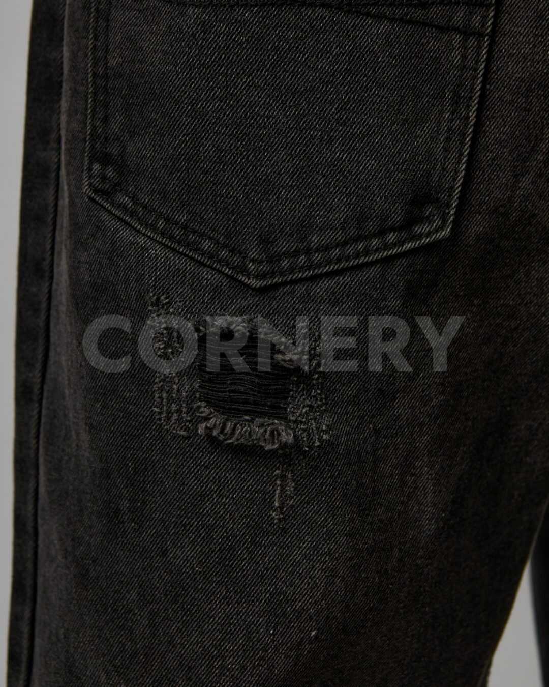 Джинсы Cornery