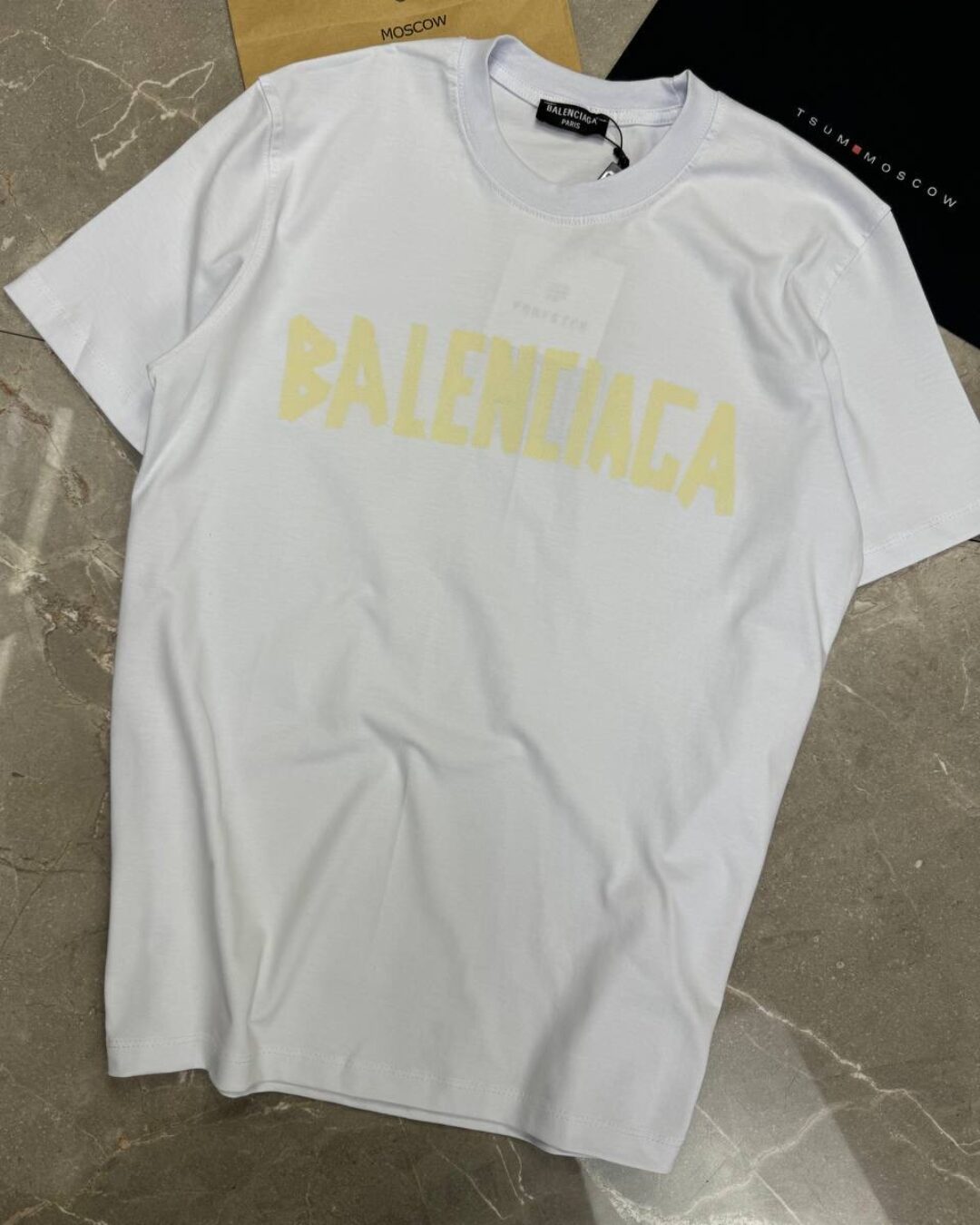 Футболка Balenciaga