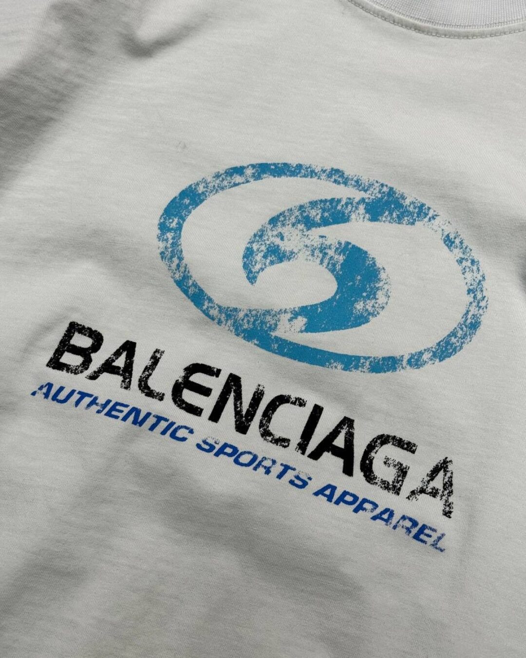 Футболка Balenciaga