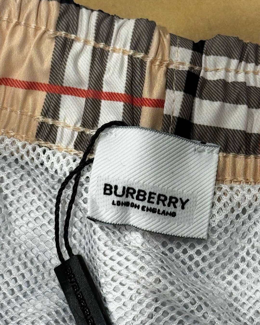 Шорты Burberry