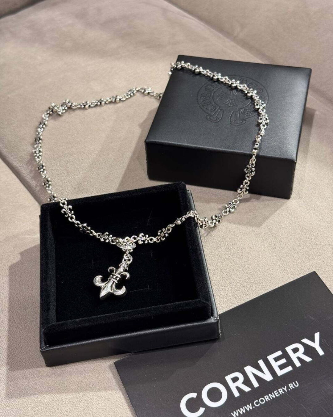 Колье Chrome Hearts