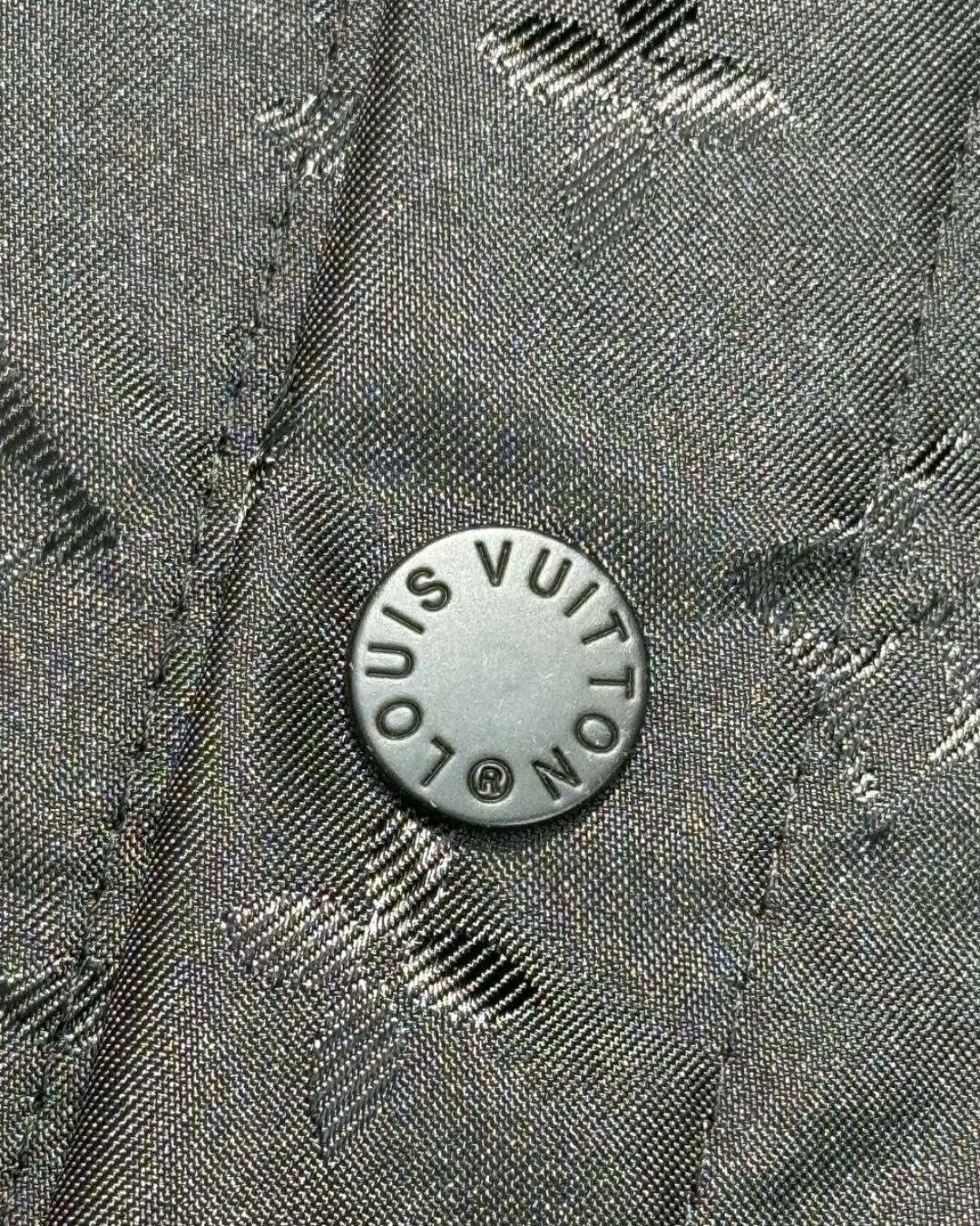 Костюм Louis Vuitton