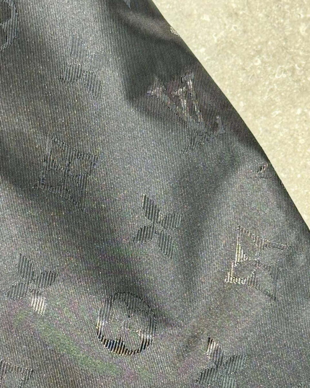 Костюм Louis Vuitton