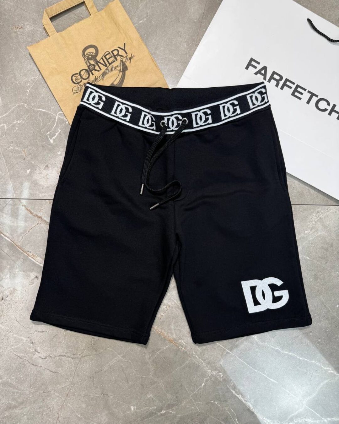 Костюм Dolce & Gabbana