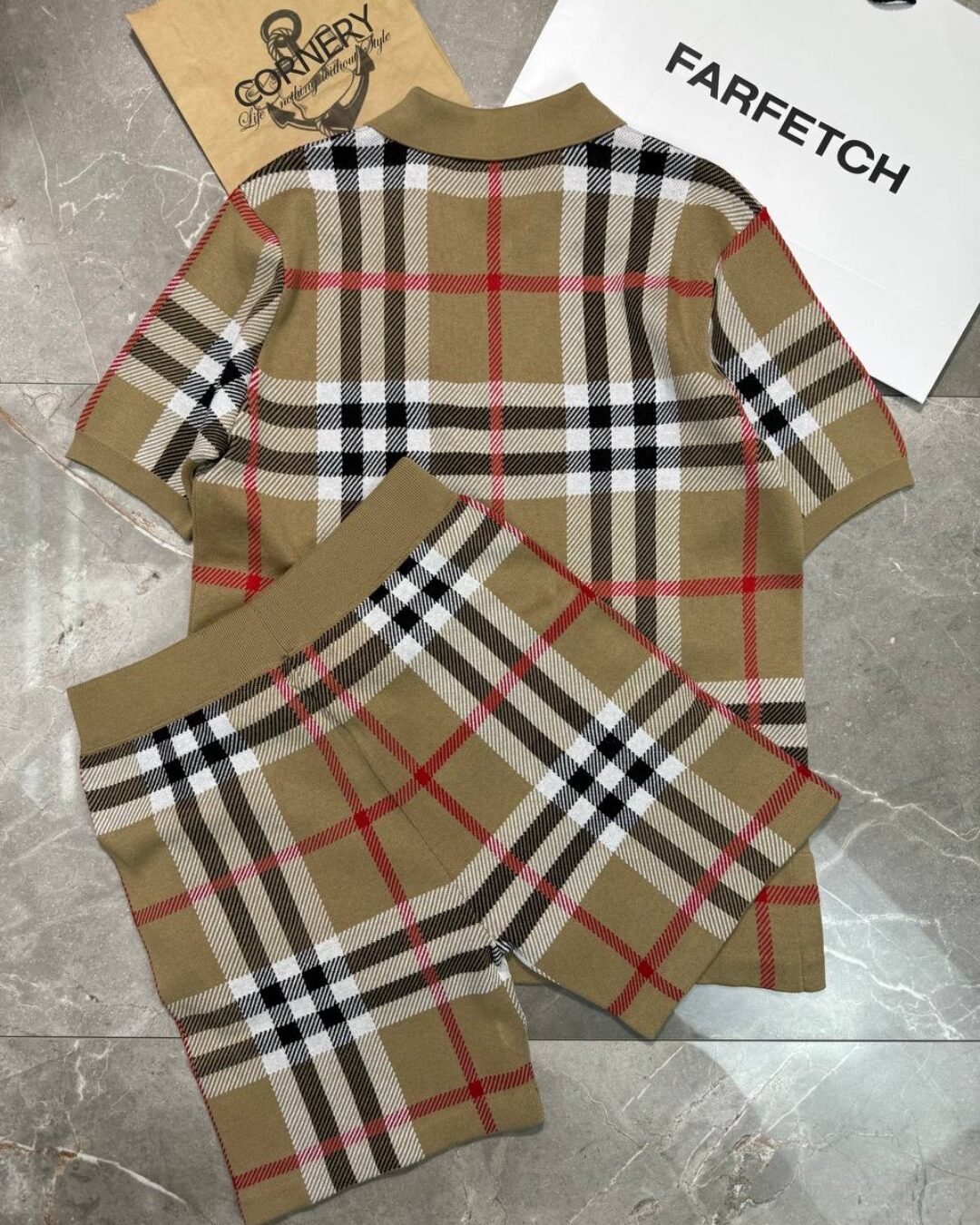 Костюм Burberry