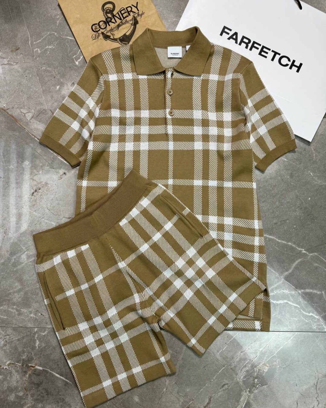 Костюм Burberry
