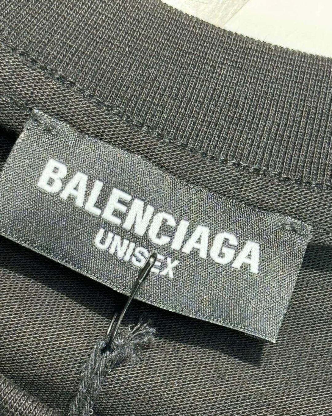 Футболка Balenciaga — фото 6