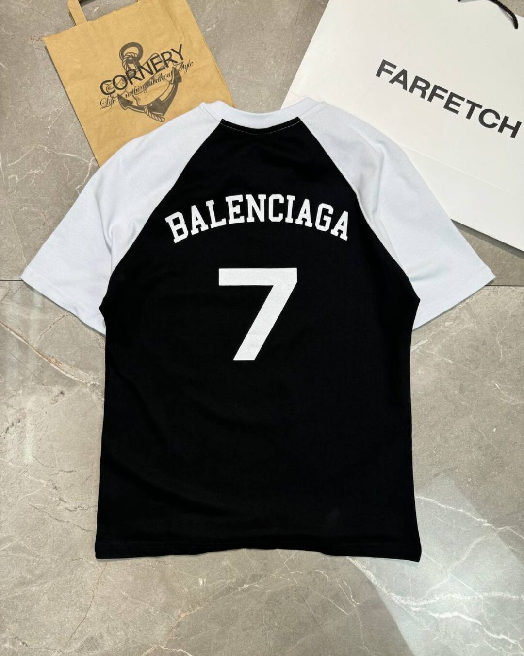 Футболка Balenciaga — фото 2