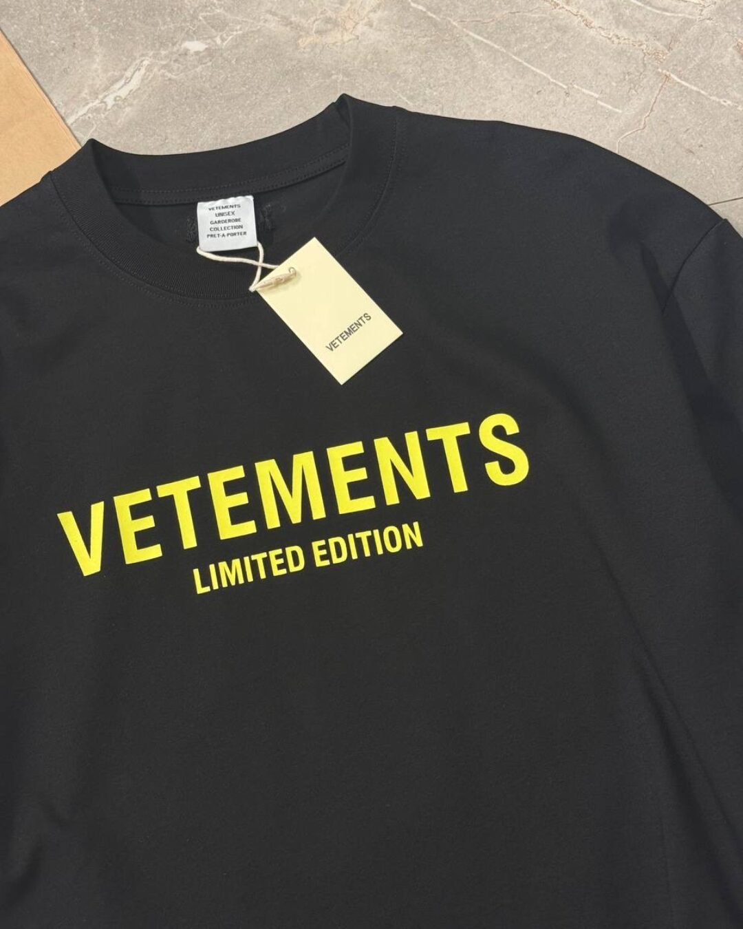 Футболка Vetements Logo