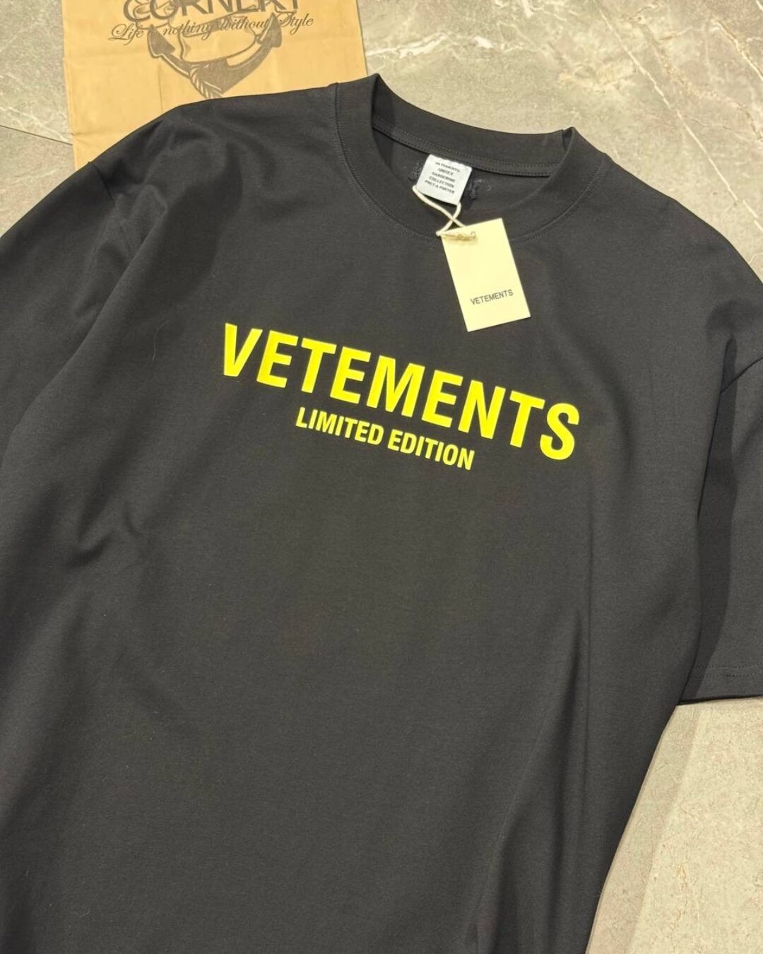 Футболка Vetements Logo