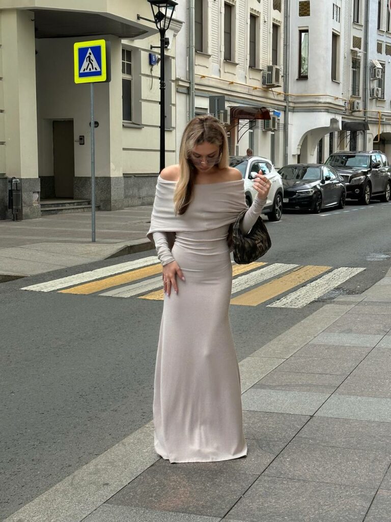 Платье Cornery