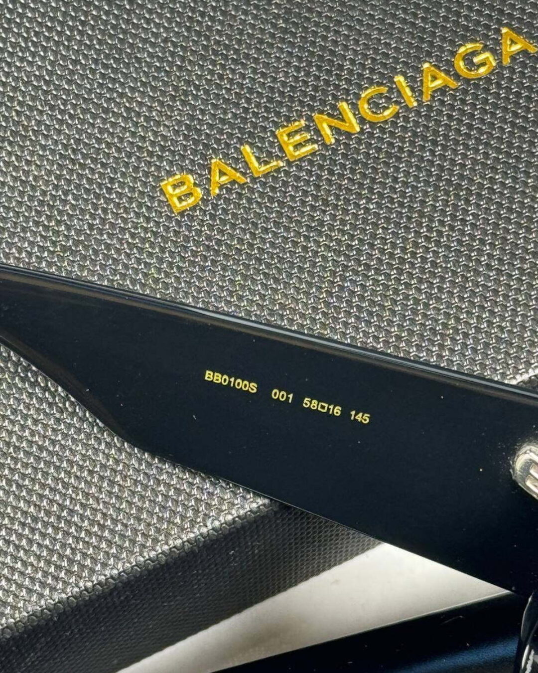 Очки Balenciaga