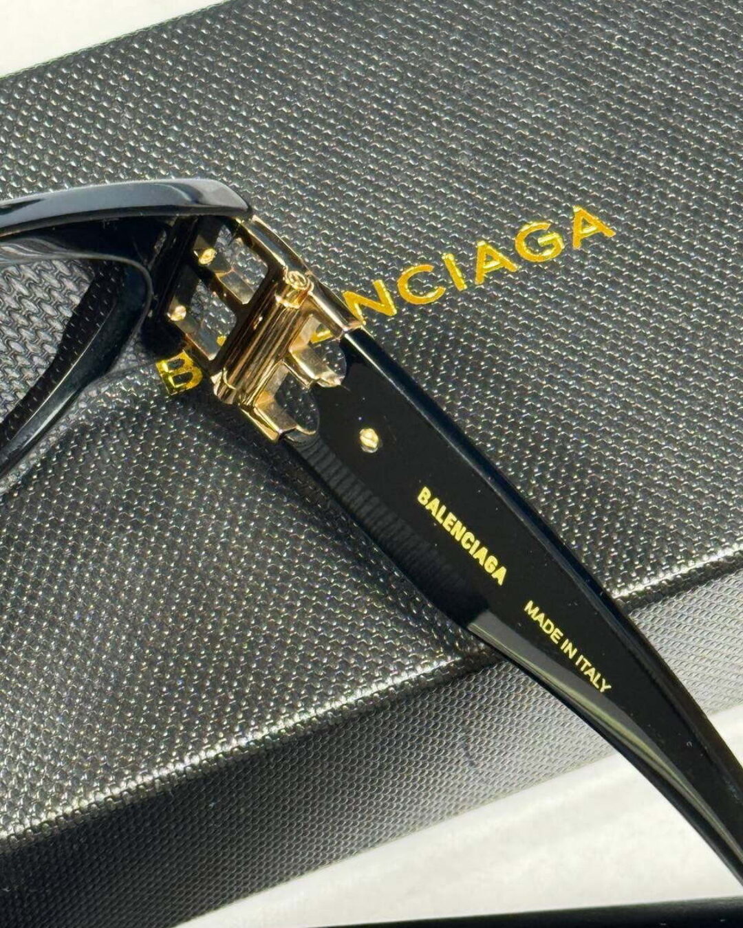 Очки Balenciaga