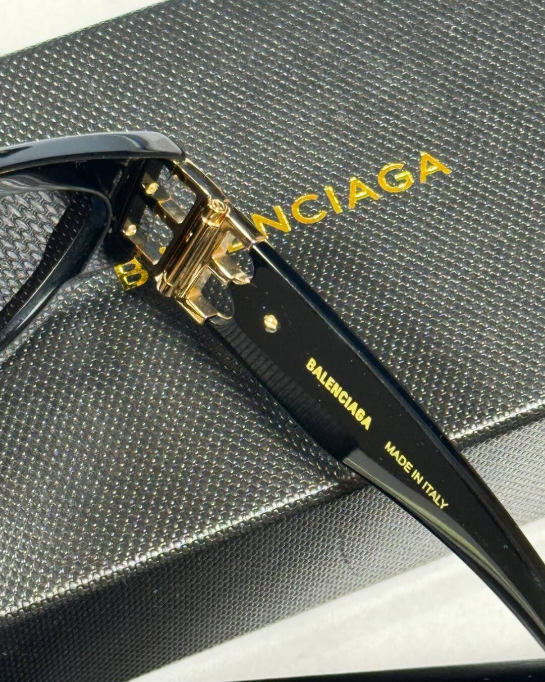 Очки Balenciaga