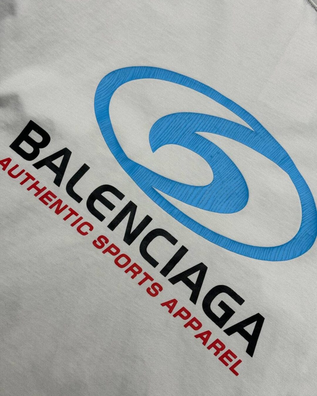 Футболка Balenciaga