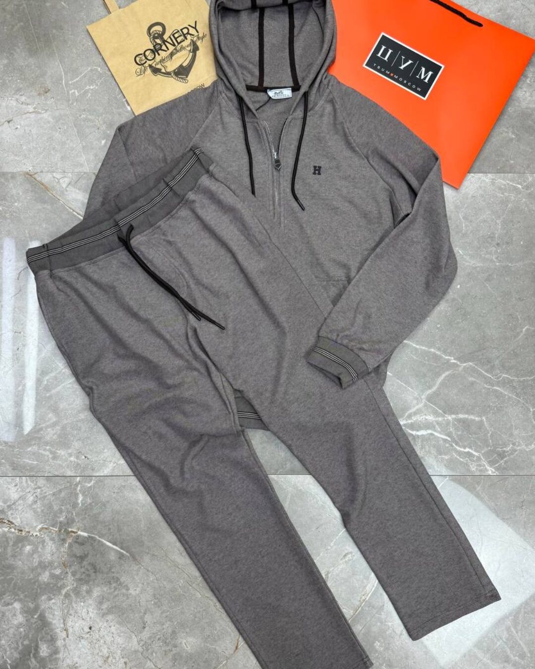 Костюм Hermes
