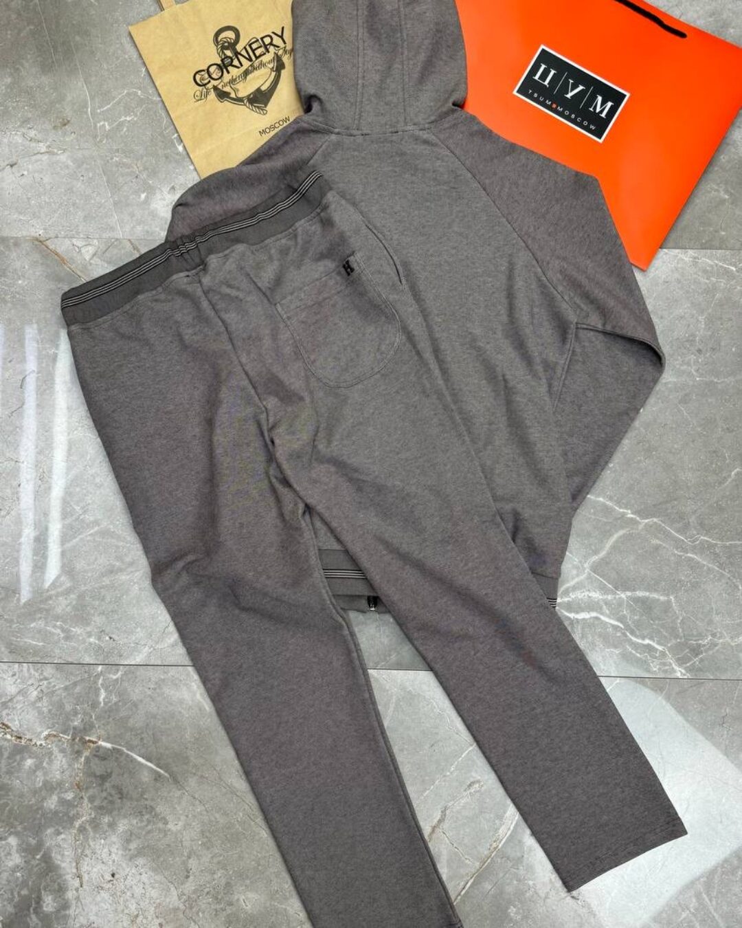 Костюм Hermes