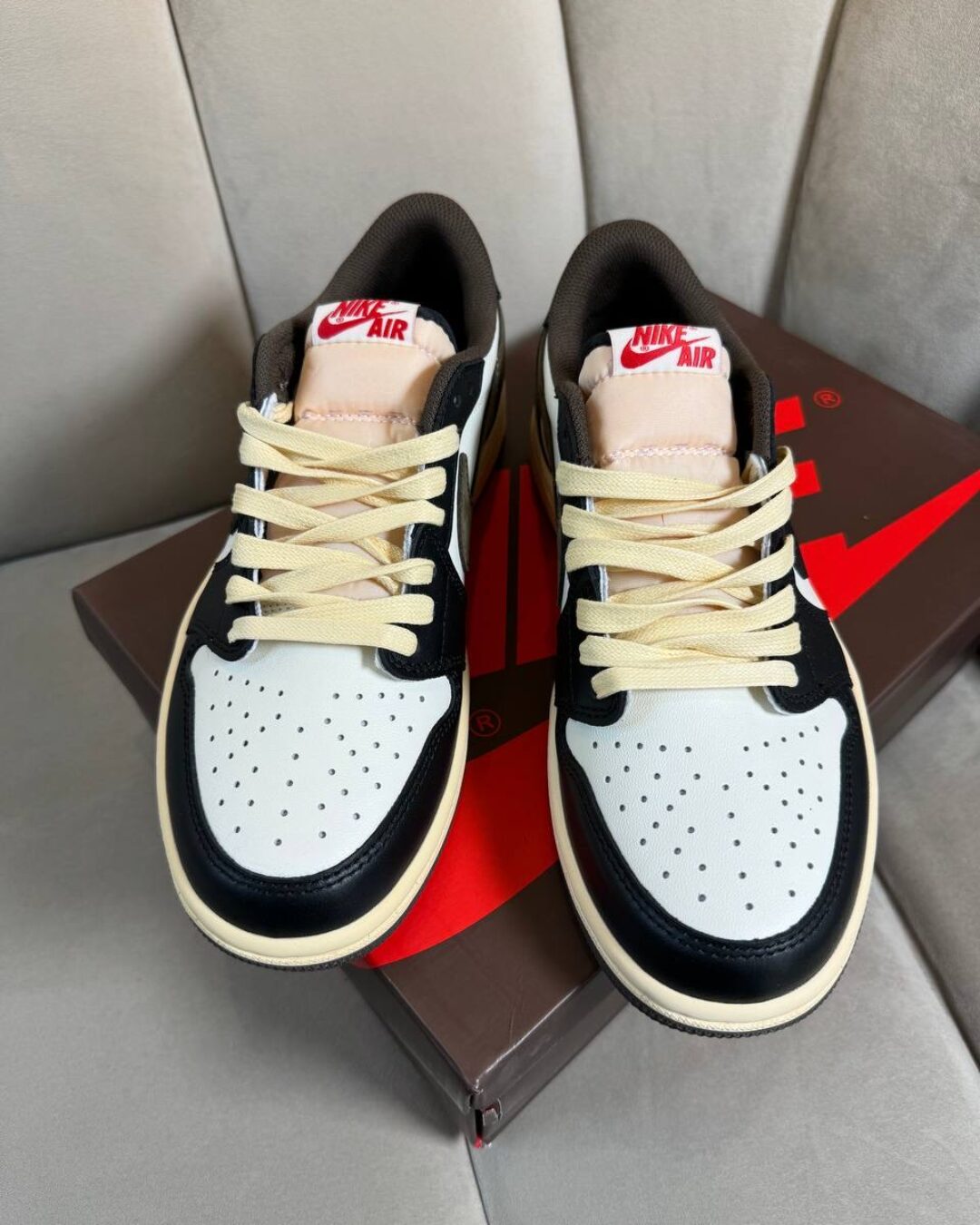 Кроссовки Nike