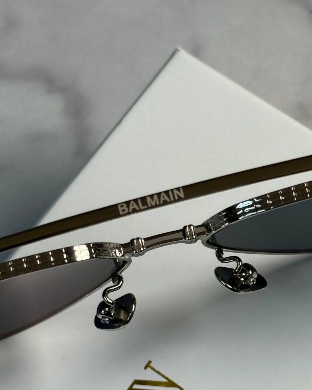 Очки Balmain