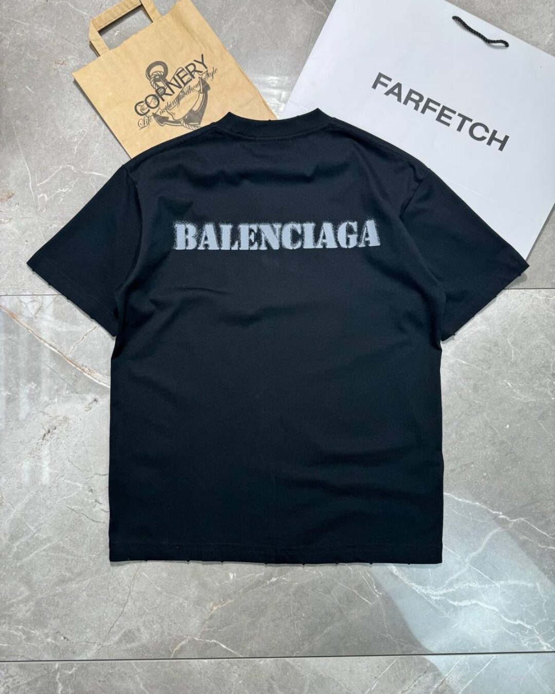 Футболка Balenciaga