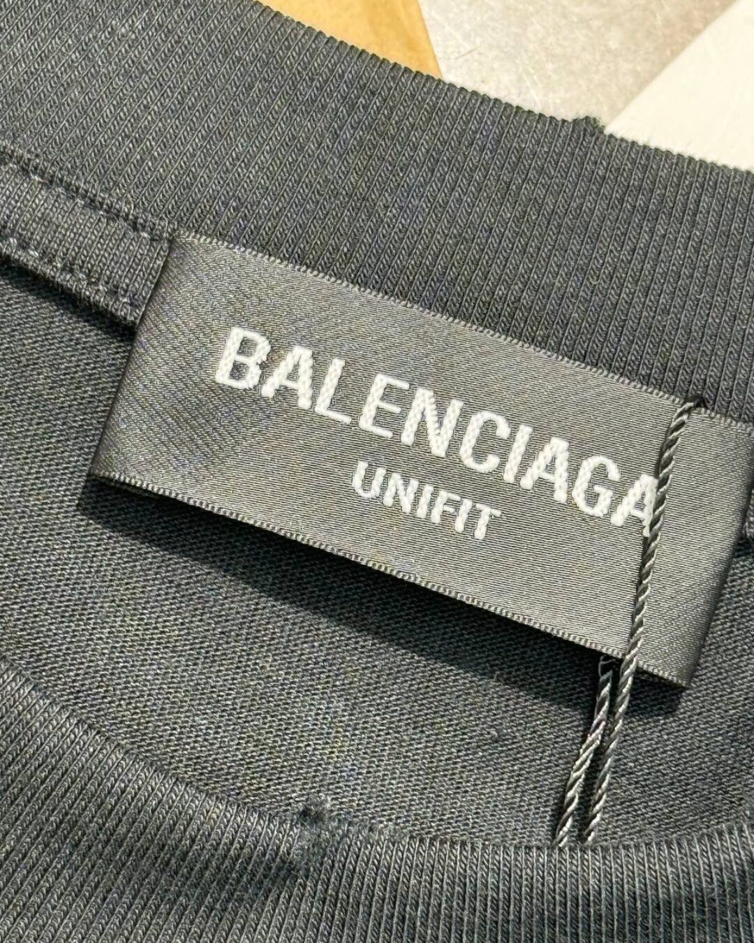 Футболка Balenciaga