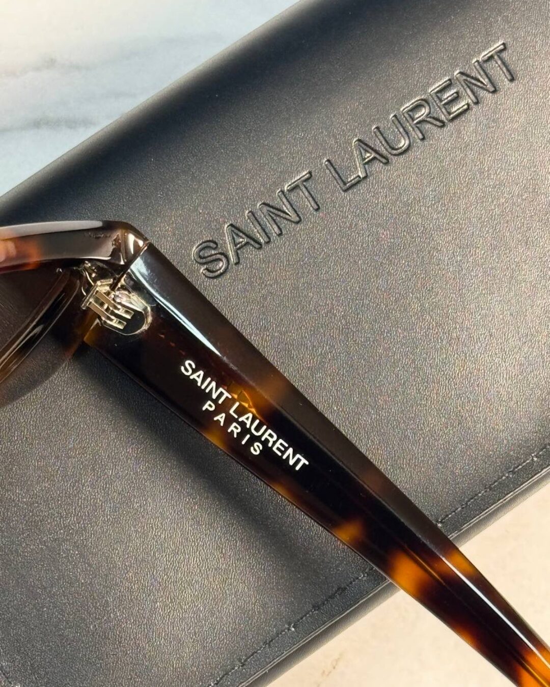 Очки Saint Laurent