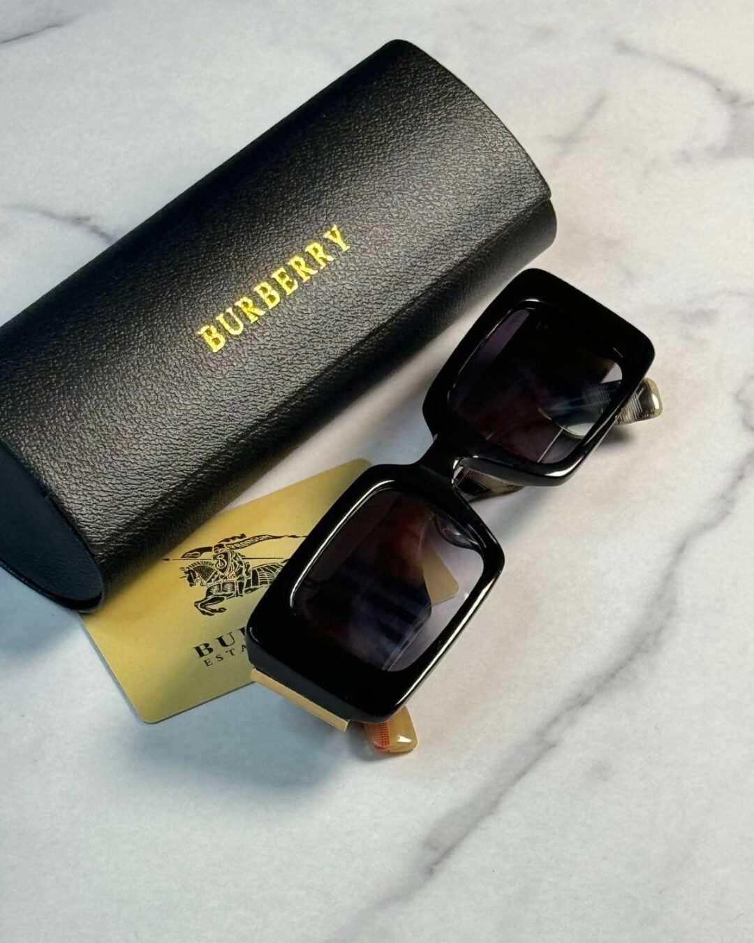 Очки Burberry