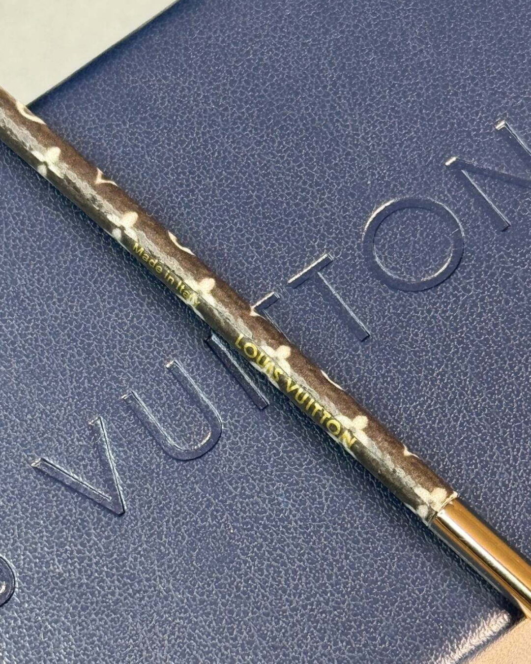 Очки Louis Vuitton