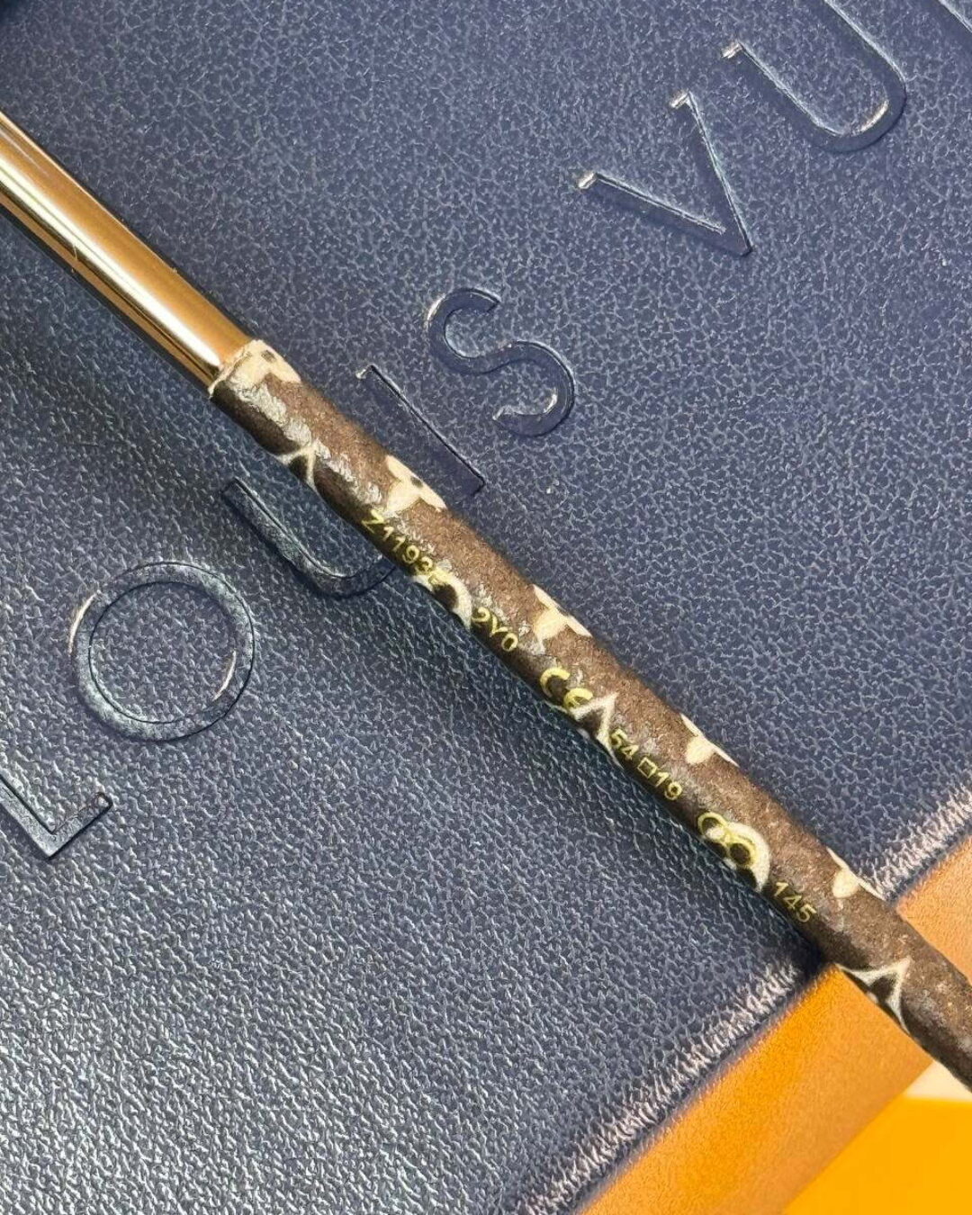 Очки Louis Vuitton