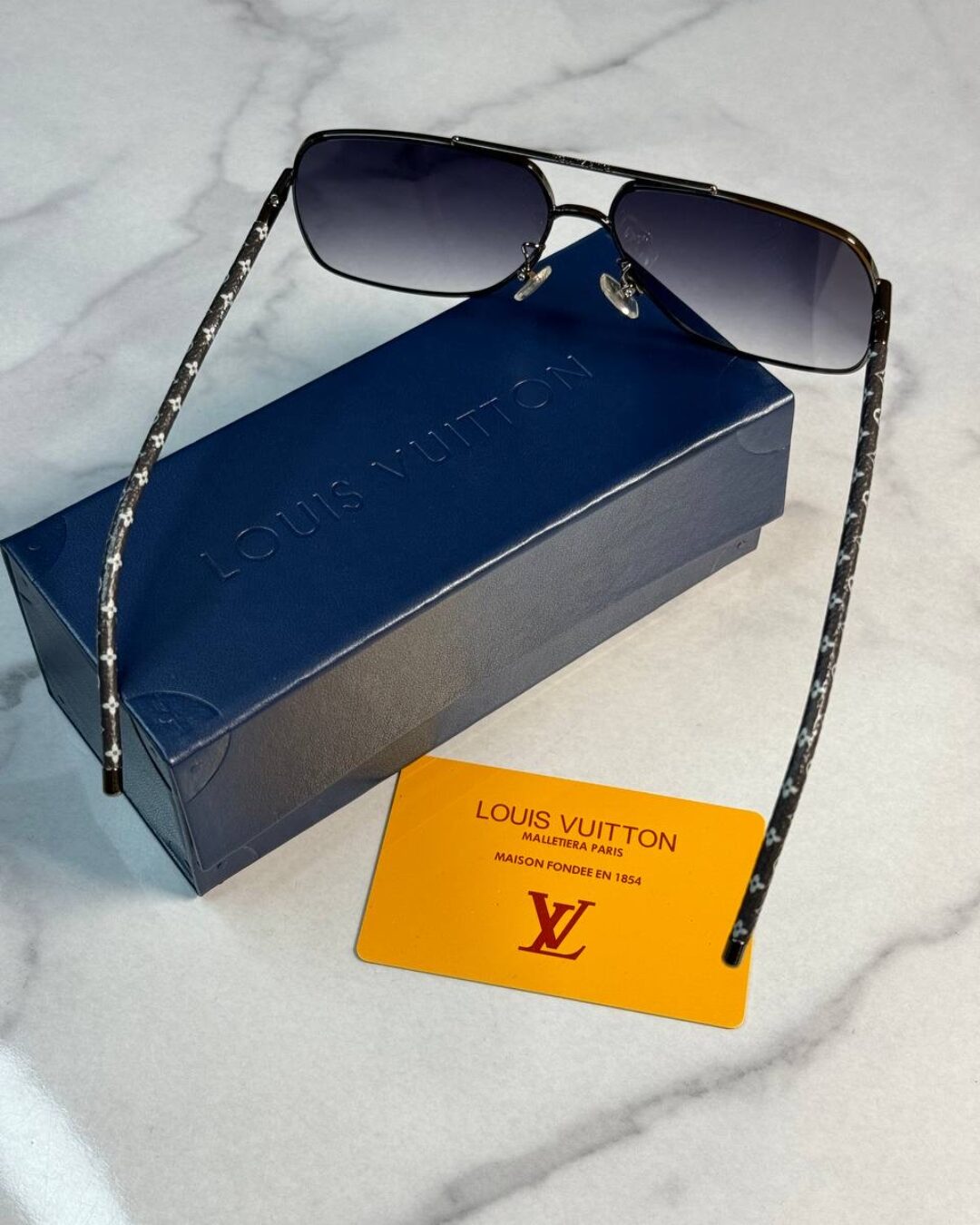 Очки Louis Vuitton