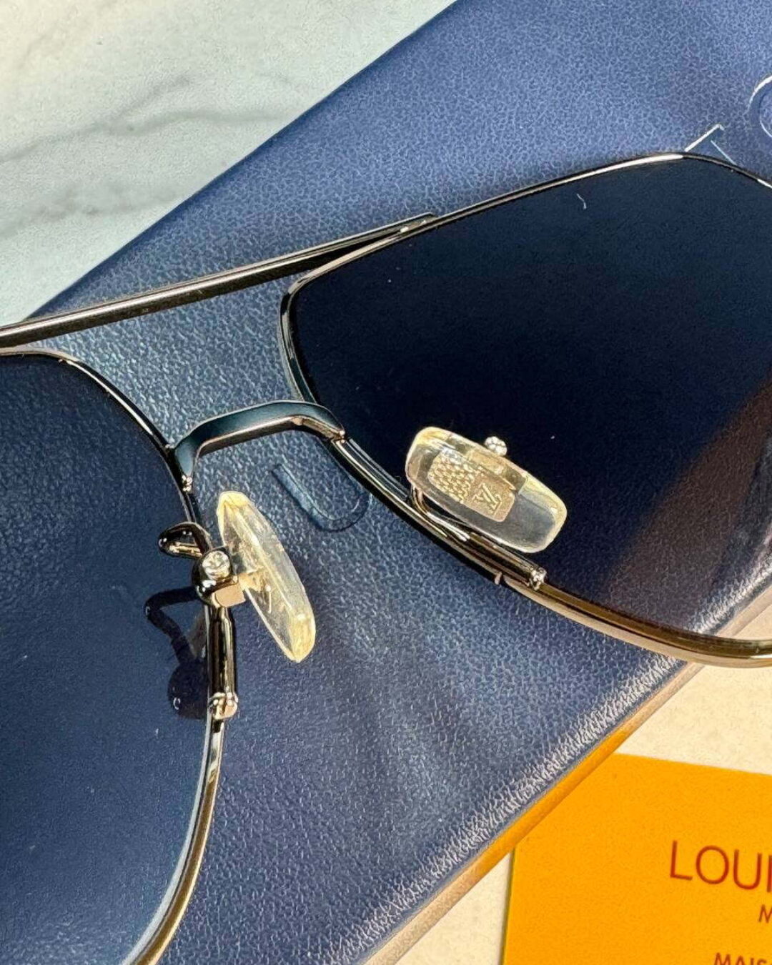 Очки Louis Vuitton