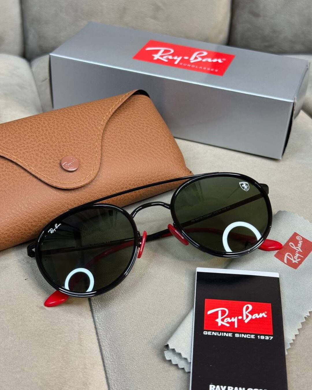 Очки Ray Ban x Ferrari