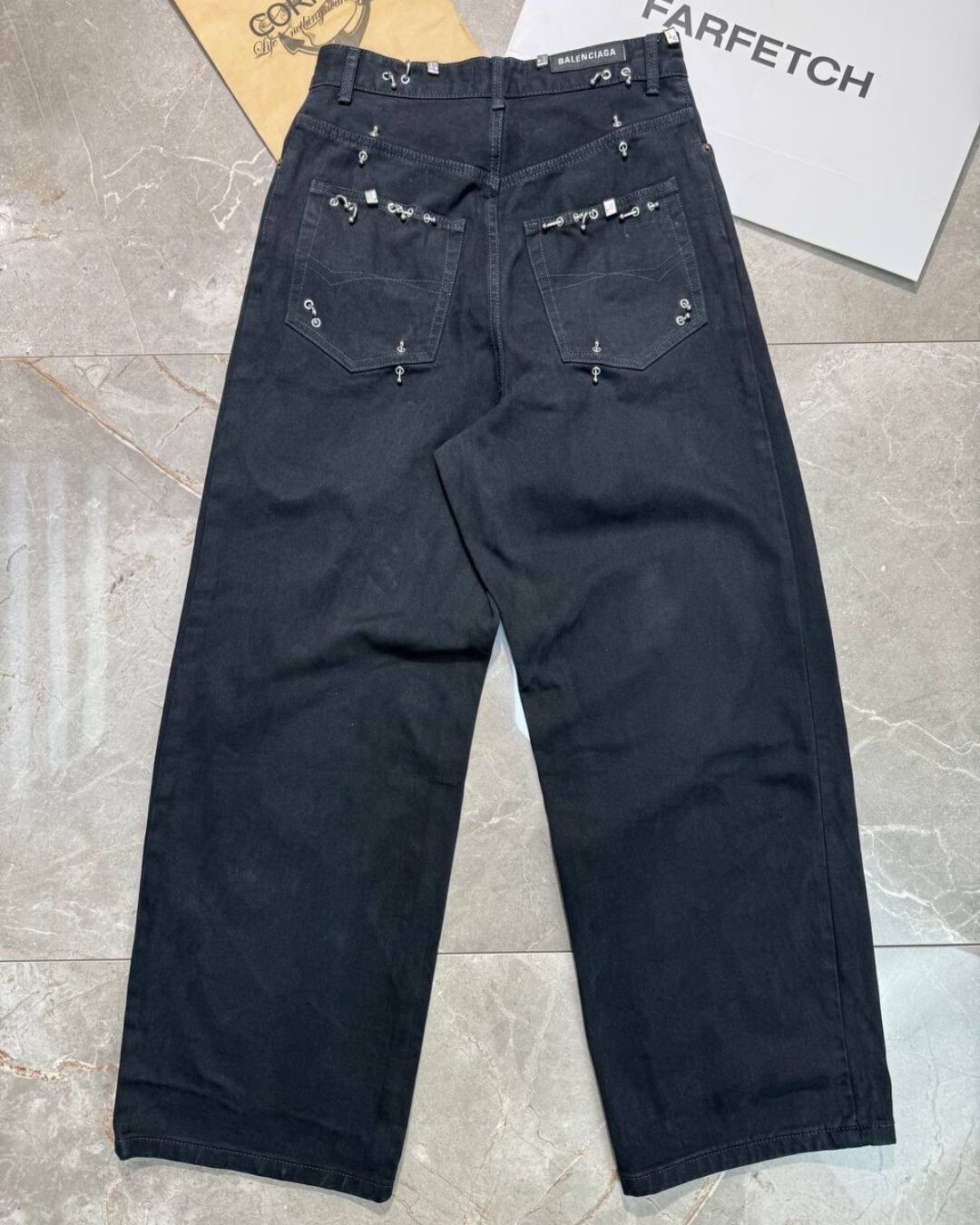 Джинсы Balenciaga